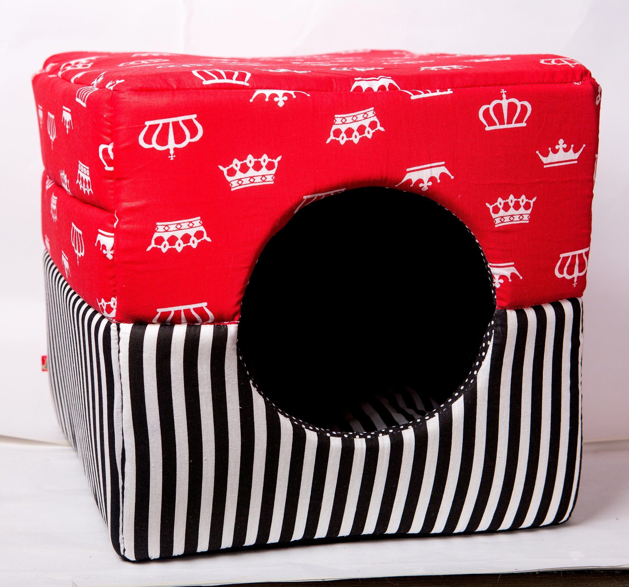 PetFood Домик-кубик  (трансформер) Короны