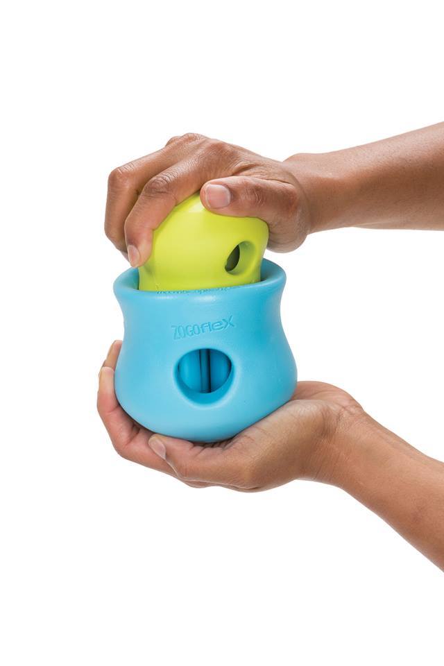 Zogoflex Toppl игрушка под лакомства для собак всех пород